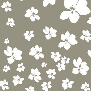 Magnolia Little Gem - Sage - 1 yard panel