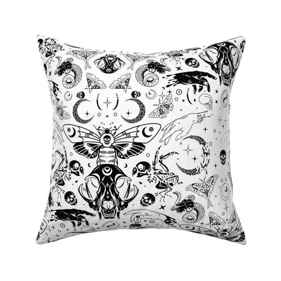 HOME_GOOD_SQUARE_THROW_PILLOW