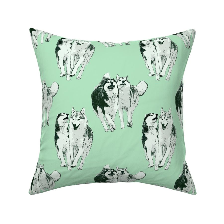 HOME_GOOD_SQUARE_THROW_PILLOW