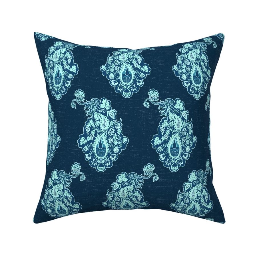 HOME_GOOD_SQUARE_THROW_PILLOW