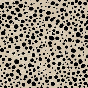 Spotty dots- Sand 