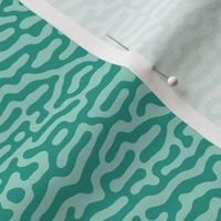 wave or tree bark pattern, teal - Turing pattern #5