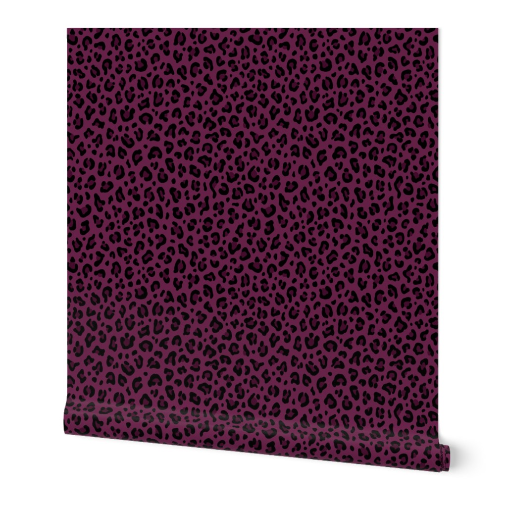 ★ LEOPARD PRINT in DARK PLUM PURPLE ★ Medium Scale / Collection : Leopard spots – Punk Rock Animal Print