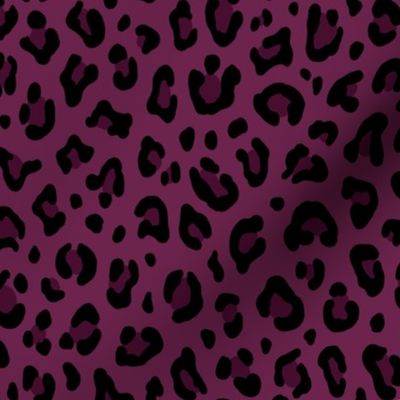 ★ LEOPARD PRINT in DARK PLUM PURPLE ★ Medium Scale / Collection : Leopard spots – Punk Rock Animal Print