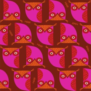 hoot - colorful Seventies style owls in red, pink and orange