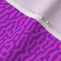 wave or tree bark pattern, purple and hot pink - Turing pattern #5