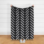 jumbo chunky tribal chevron - bone on black