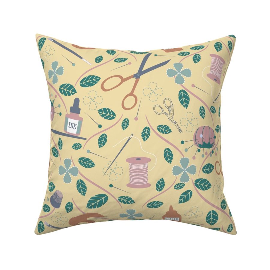 HOME_GOOD_SQUARE_THROW_PILLOW