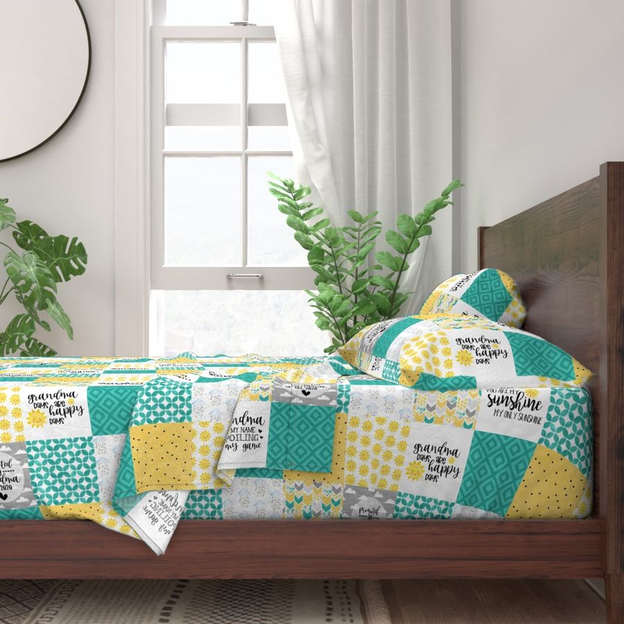 Grandma//You are my sunshine - Wholecloth Cheater Quilt - Rotated