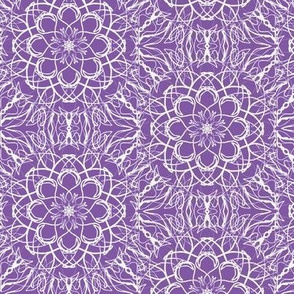 Net Lace Flowers on Lavender Fields - Medium Scale