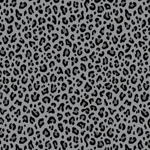 ★ LEOPARD PRINT in ULTIMATE GRAY ★ Tiny Scale / Collection : Leopard spots – Punk Rock Animal Print