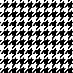 Houndstooth Black White Medium