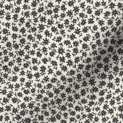 Disty floral charcoal in cream