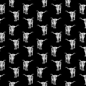 Western Texas Longhorn Bull in White with a Black Background (Mini Scale) 