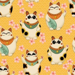 Maneki Neko Lucky Cat yellow