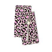 Pretty leopard print in pink, black and cream