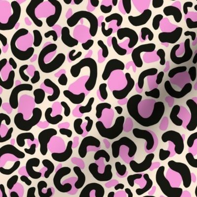 Pretty leopard print in pink, black and cream