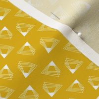 MODERN TRIANGLE FAN • GOLDEN YELLOW  • small scale