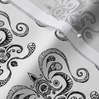 Wibbly wobbly damask B&W