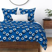 Messy sunflower garden daisy blossom and flower leaves boho nursery Scandinavian style eclectic blue white black girls JUMBO