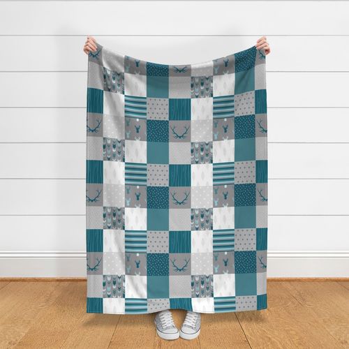 HOME_GOOD_THROW_BLANKET