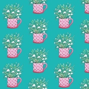 snowdrop flowers for Christmas! spring flowers in a pink mug