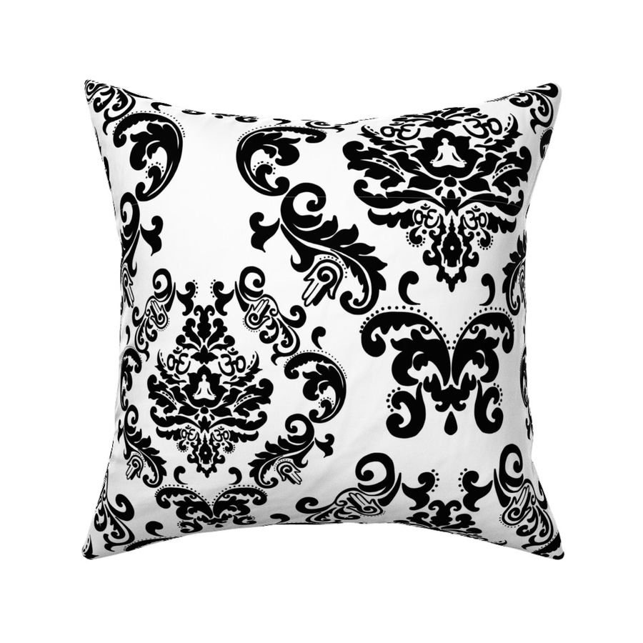 HOME_GOOD_SQUARE_THROW_PILLOW