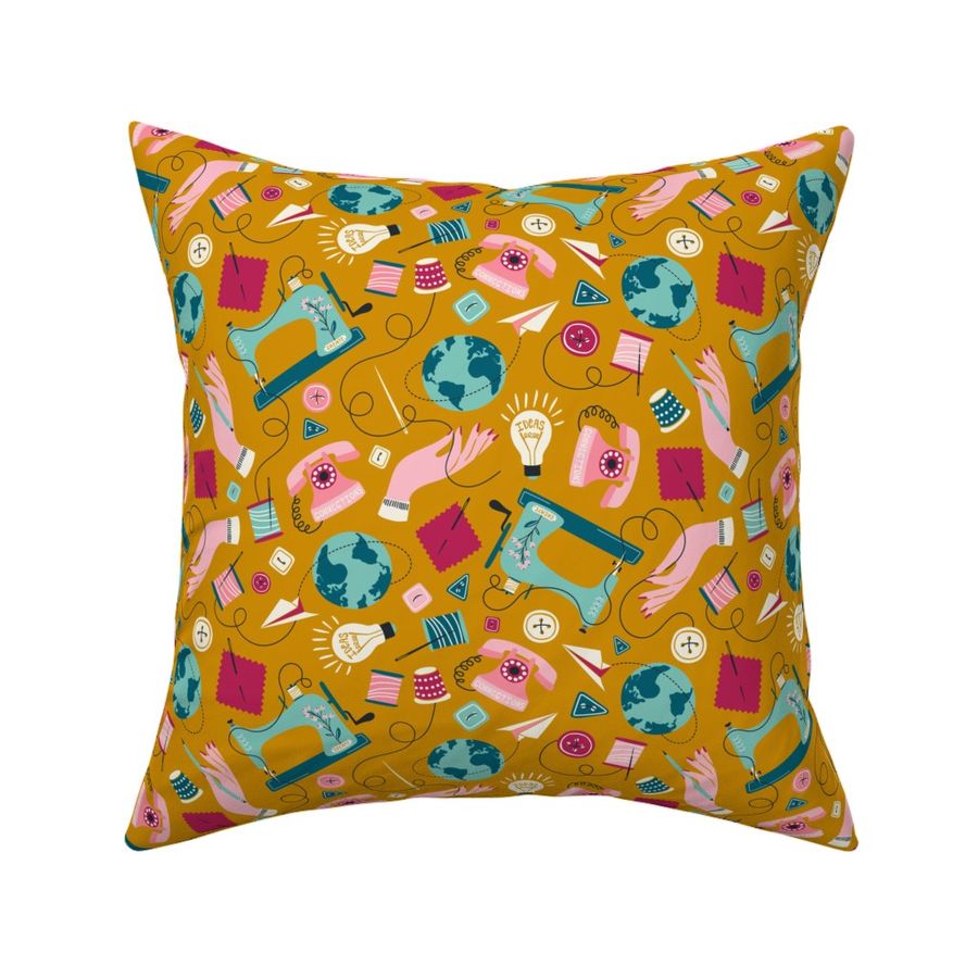 HOME_GOOD_SQUARE_THROW_PILLOW