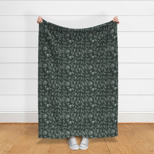 HOME_GOOD_THROW_BLANKET