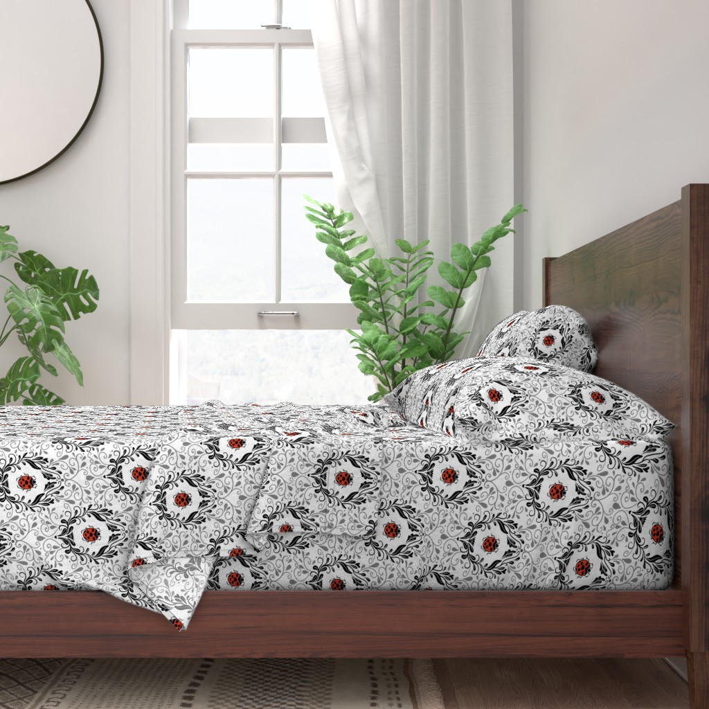 Damask Ladybug Juego de sábanas | Spoonflower