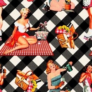 Retro Picnic Pinup Girls