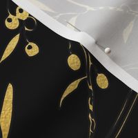 Gold branch on black Gold branches on toile chinoiserie wallpaper