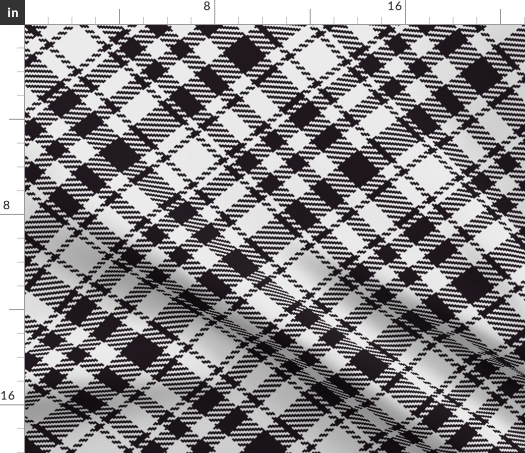 Simple large Tartan white black diagonal