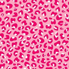 (S Scale) Hot Pink Leopard Seamless