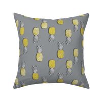 Bunch’a Pineapples Pop-Art (gray) 12”