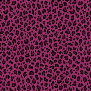 ★ LEOPARD PRINT in FUCHSIA PURPLE ★ Tiny Scale / Collection : Leopard spots – Punk Rock Animal Print