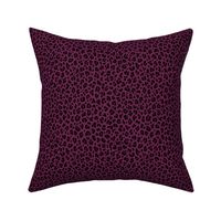 ★ LEOPARD PRINT in DARK PLUM PURPLE ★ Tiny Scale / Collection : Leopard spots – Punk Rock Animal Print