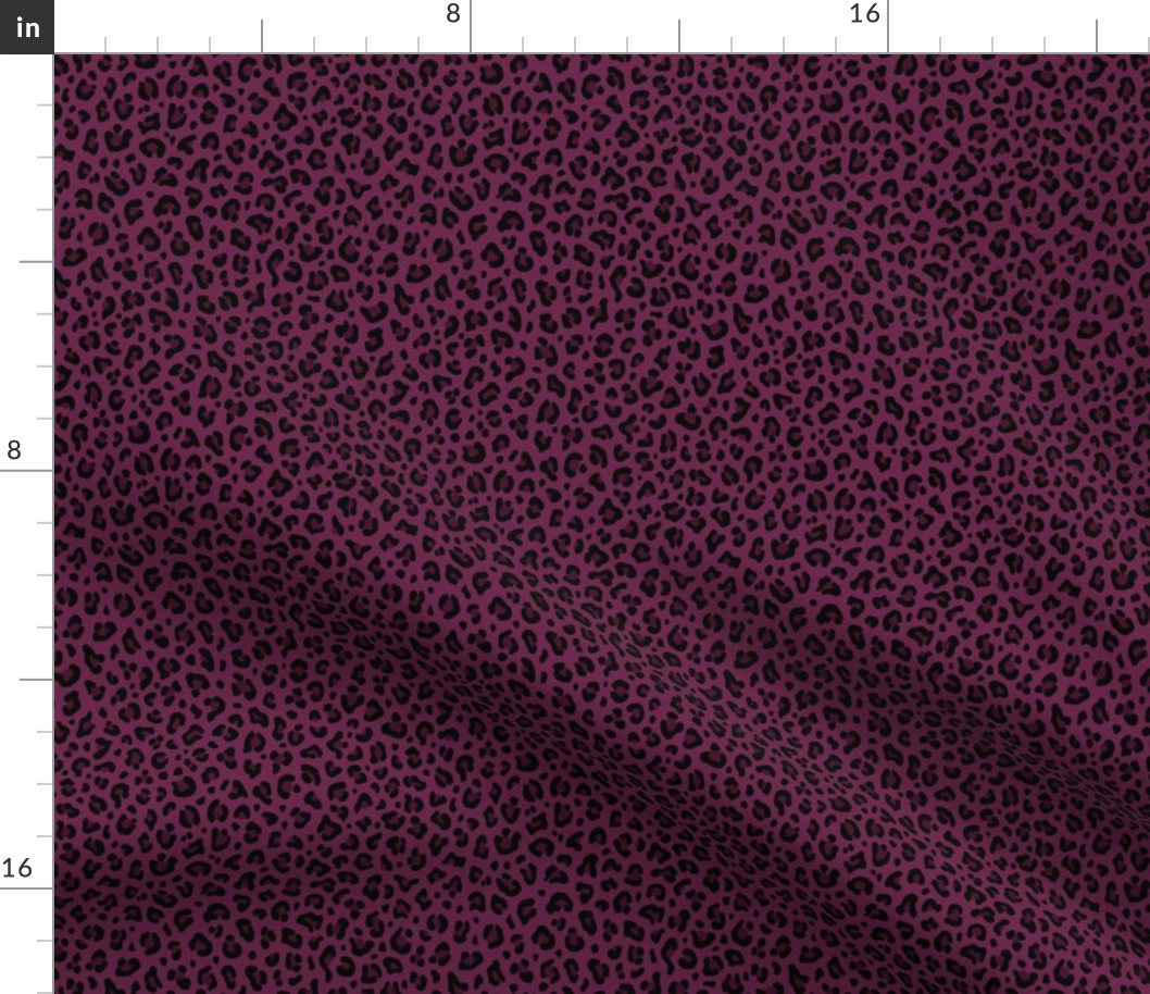 ★ LEOPARD PRINT in DARK PLUM PURPLE ★ Tiny Scale / Collection : Leopard spots – Punk Rock Animal Print