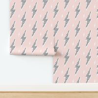 Lightning bolt light pink - small 