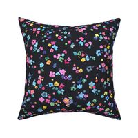 Ditsy flowers Multicolored black Small