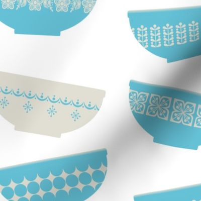 scattered blue doily pyrex bowls