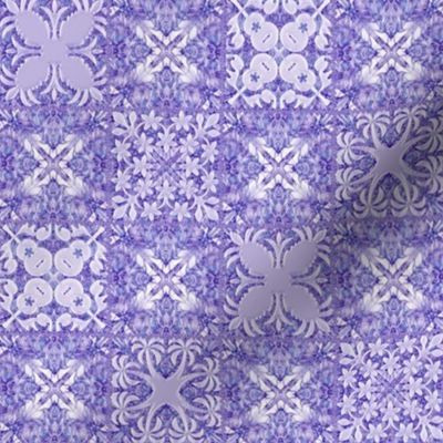2 inch block- periwinkle-Ric Rac Trimmed Hawaiian Style Patchwork Quilt