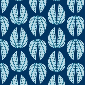 Clam Shell Deco- Sky Blue on Midnight- Large Scale