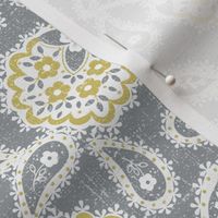  Lilly’s Lace - Yellow/White on Lt. Gray Linen 