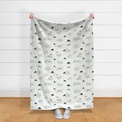 Playful Otters - Mint - Blanket Scale