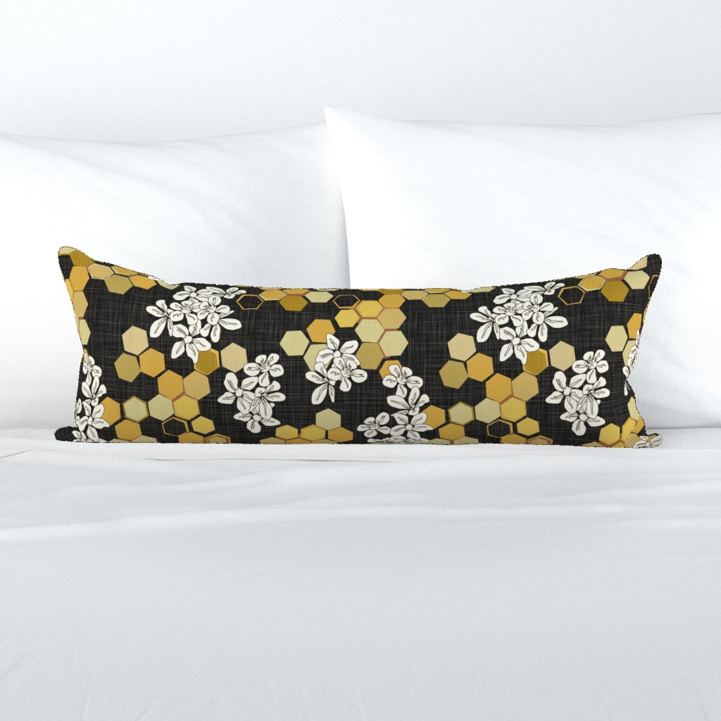 Honeycomb & Flowers - Large - Black