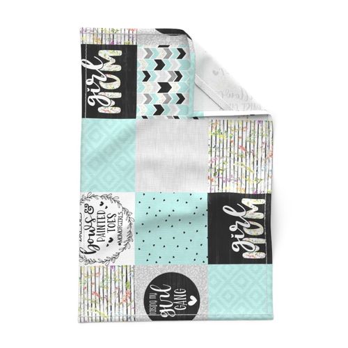 Girl Mom//Mint - Wholecloth Cheater Quilt - Rotated