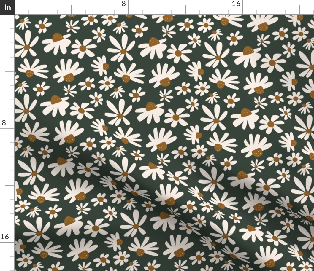 Daisy Floral / Lunar Green