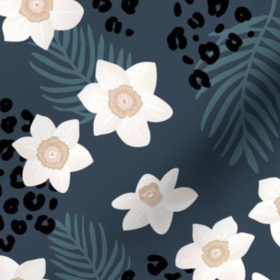 Tropical boho garden hawaii hibiscus flowers and palm leaves leopard spots lush jungle design night navy blue stone white
