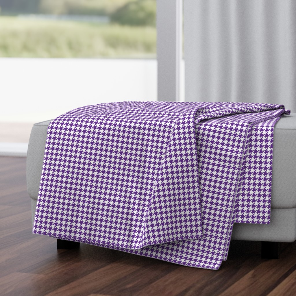 small purple white houndstooth